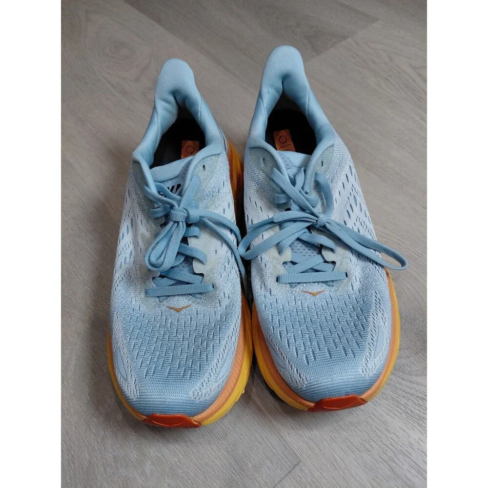 Hoka One One hoka one